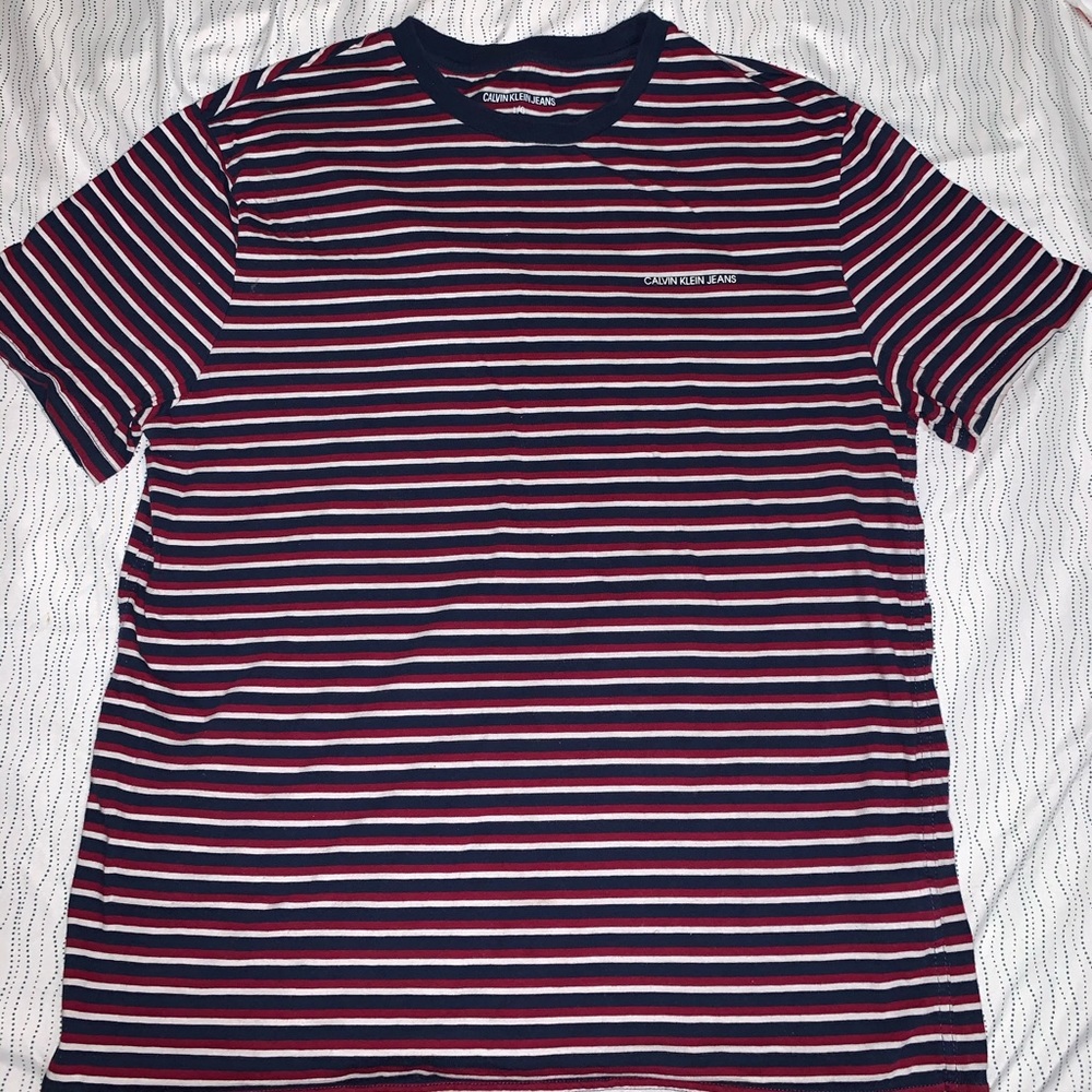 Calvin Klein t- shirt 🔵❤️